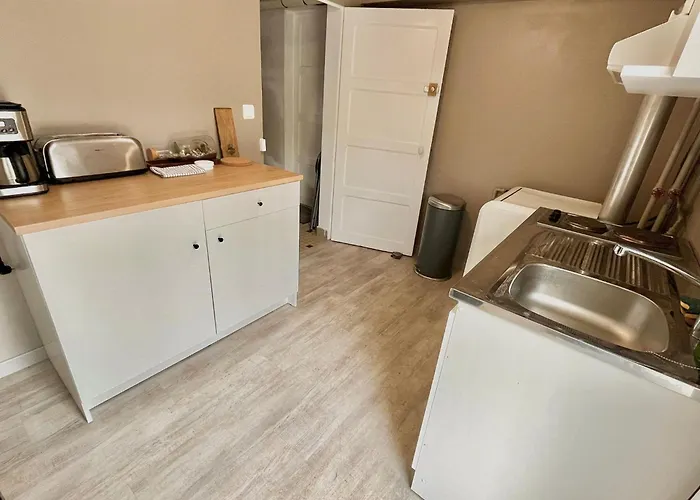 Avec Cuisine, Salle De Bain Et Garage Prive Proximite 24h 民宿 *