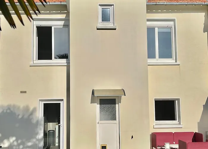 Avec Cuisine, Salle De Bain Et Garage Prive Proximite 24h 勒芒